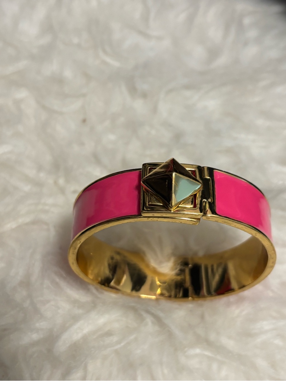 kate spade Gold-Tone Hot Pink Enamel Pyramid Clasp Bracelet